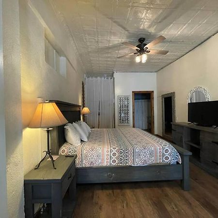 Апартаменты Loft 4 - 1 Of 5 Downtown Алпайн Экстерьер фото
